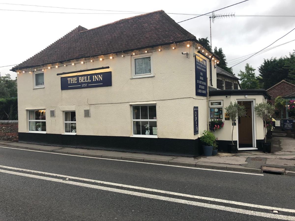 The Bell Inn Salisbury Exteriér fotografie